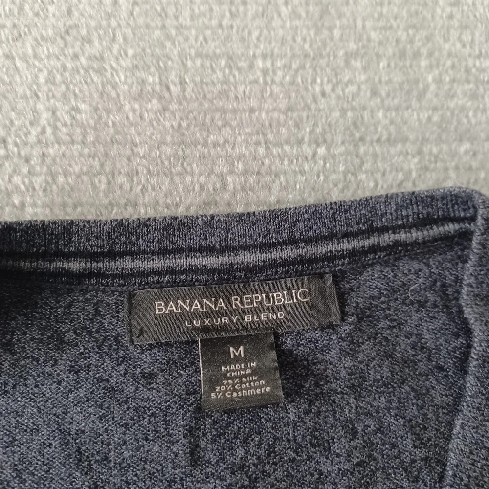 Banana Republic V-Neck Shirt Mens M Gray Silk Cashmere Blend Casual‎ Stretch